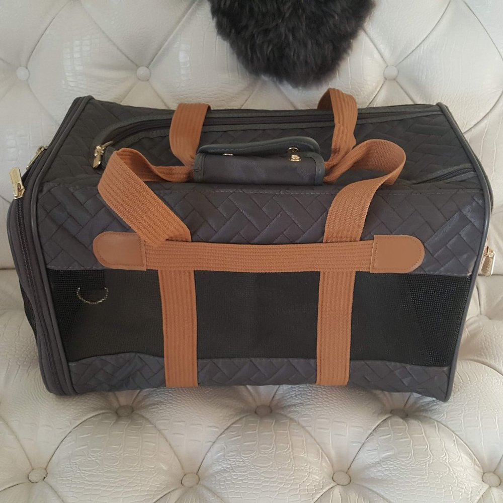 Sherpa Original Deluxe Charcoal and Camel Pet Carrier Large